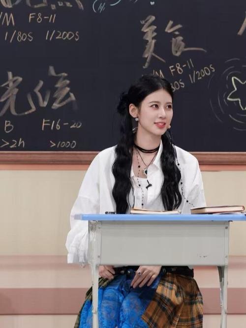 简单易学的拍照姿势有哪些？应该用什么角度拍