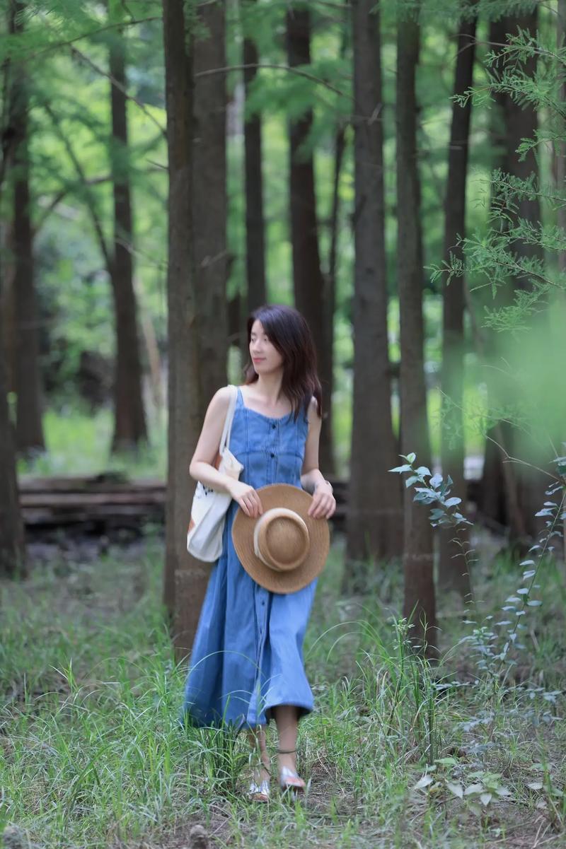 拍照姿势酷女孩怎么摆？加什么滤镜