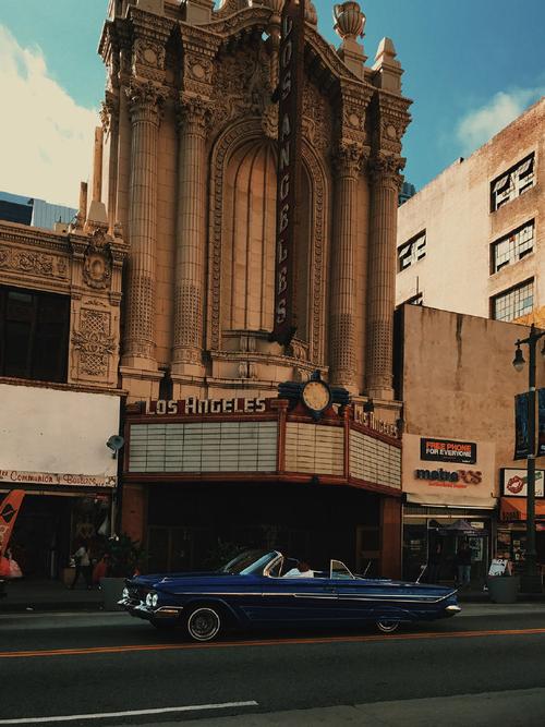 街道拍照色彩搭配用什么滤镜