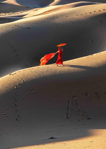 沙漠拍照构图方法，光线指导