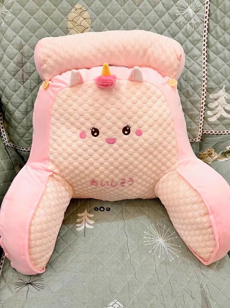 卧室拍照床品环境怎么布置有空间感