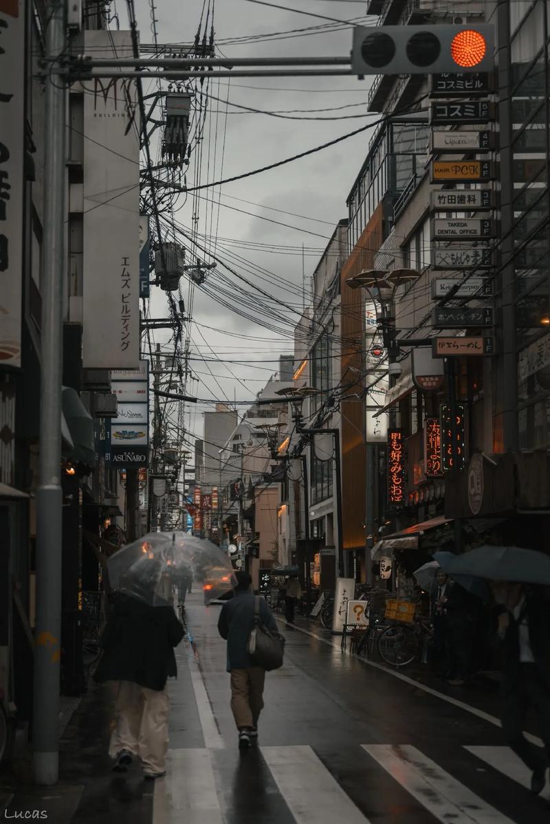 结合周边环境营造氛围